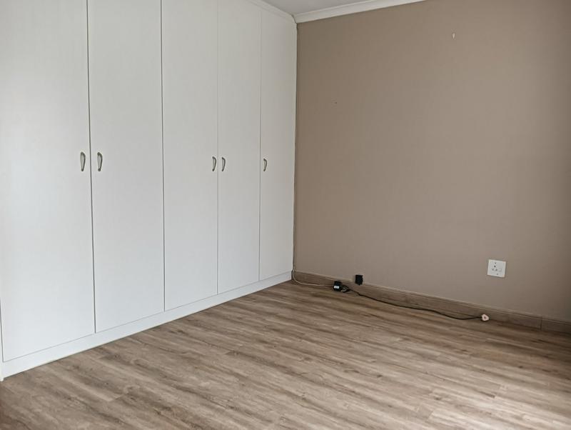2 Bedroom Property for Sale in Noordheuwel Gauteng