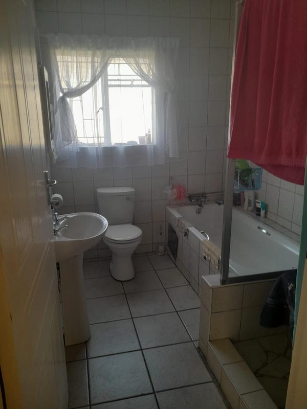 To Let 2 Bedroom Property for Rent in Comet Gauteng