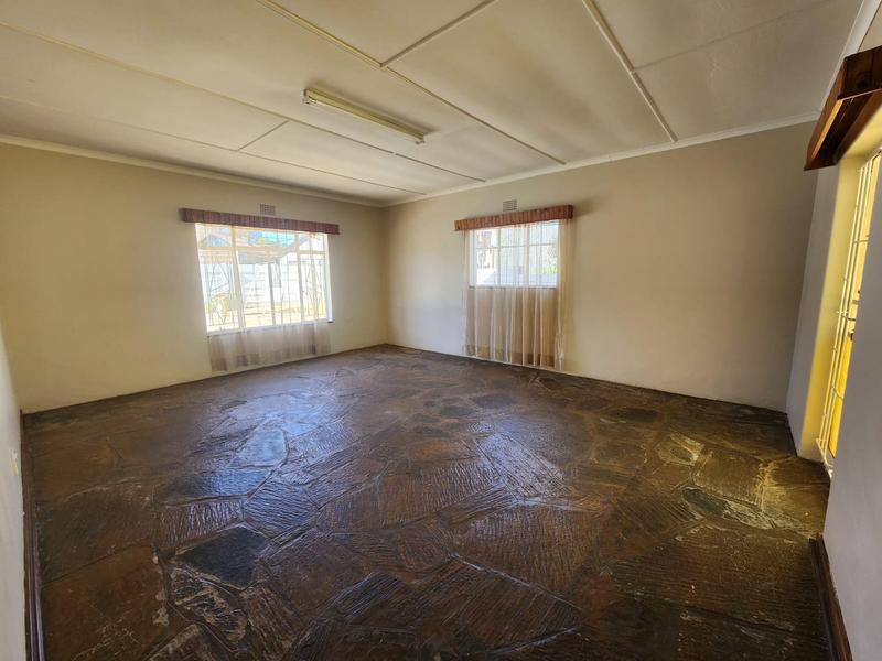4 Bedroom Property for Sale in Greenhills Gauteng