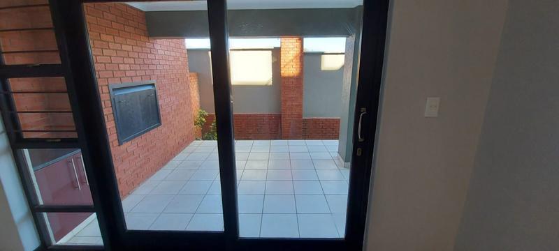 To Let 2 Bedroom Property for Rent in Solheim Gauteng