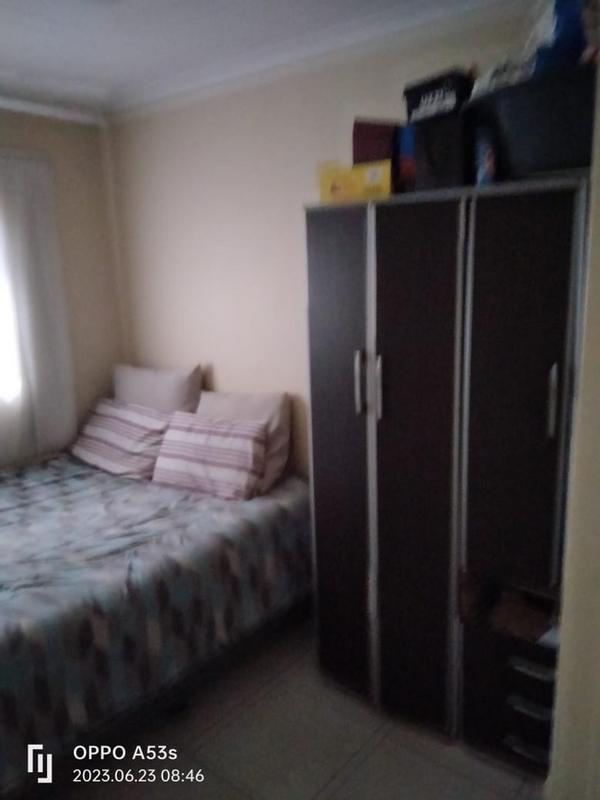 2 Bedroom Property for Sale in Clayville Gauteng