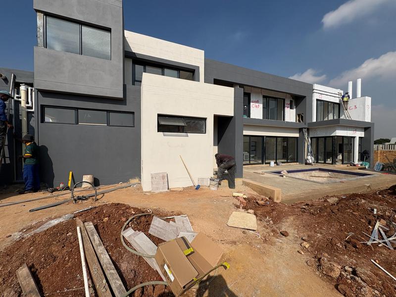 5 Bedroom Property for Sale in Midstream Heights Gauteng
