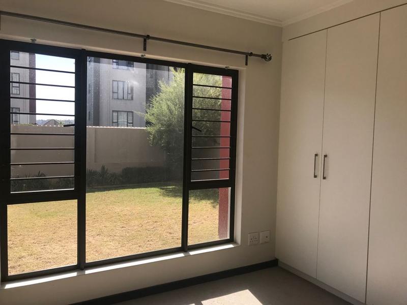 2 Bedroom Property for Sale in Barbeque Downs Gauteng