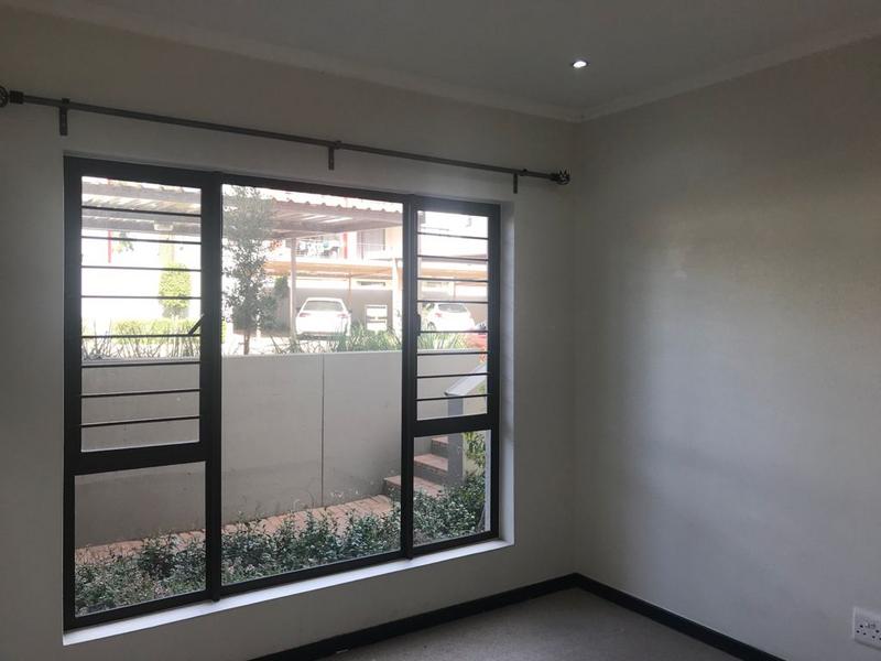 2 Bedroom Property for Sale in Barbeque Downs Gauteng