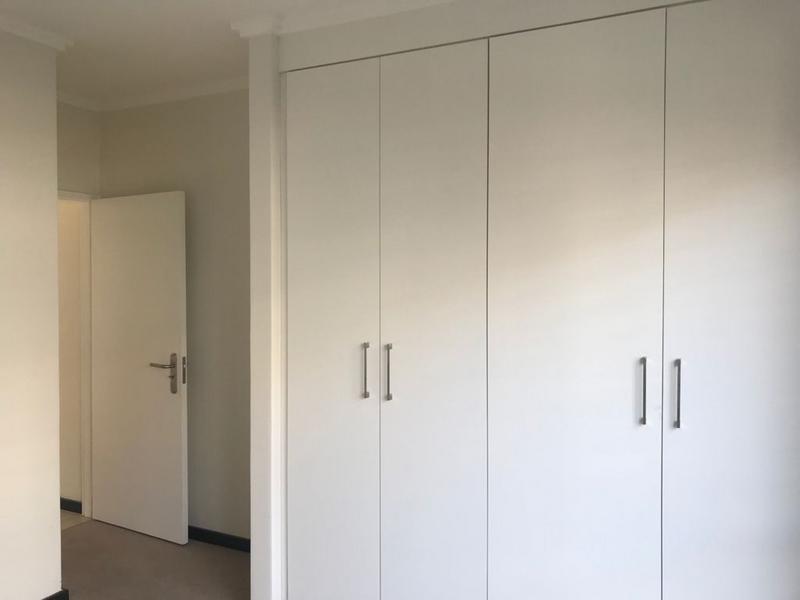 2 Bedroom Property for Sale in Barbeque Downs Gauteng