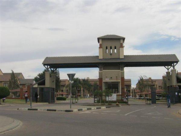1 Bedroom Property for Sale in Karenpark Gauteng