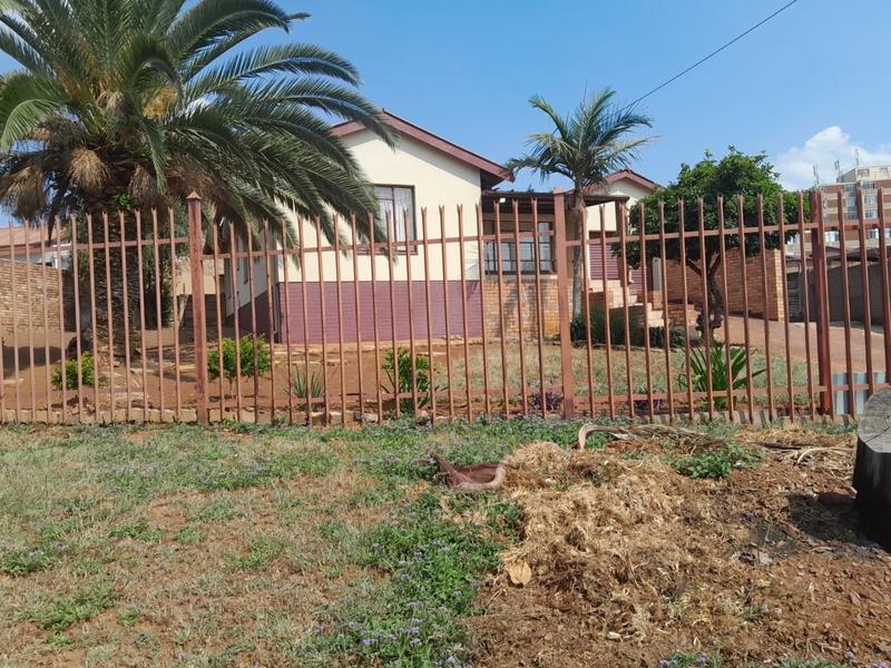 3 Bedroom Property for Sale in West Park Gauteng