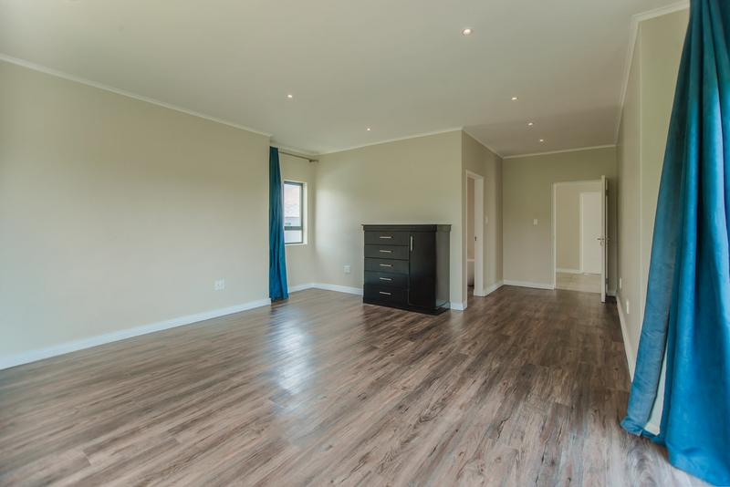 To Let 4 Bedroom Property for Rent in Copperleaf Estate Gauteng