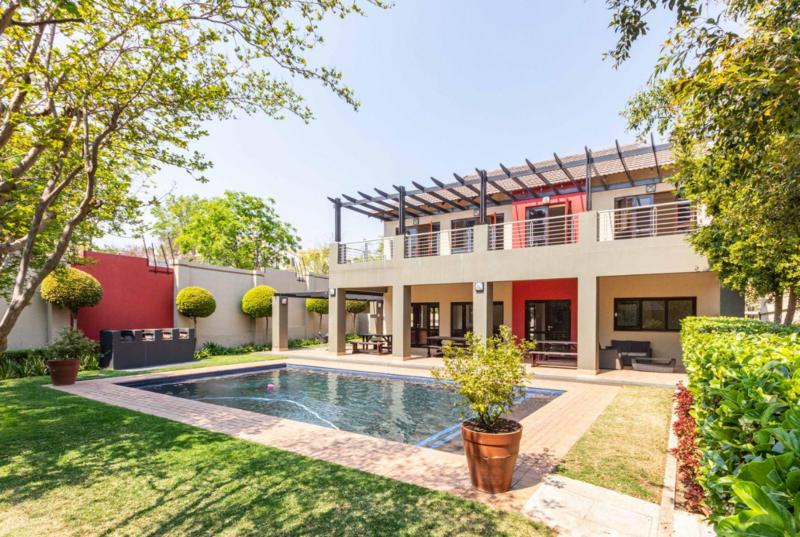 1 Bedroom Property for Sale in Lonehill Gauteng