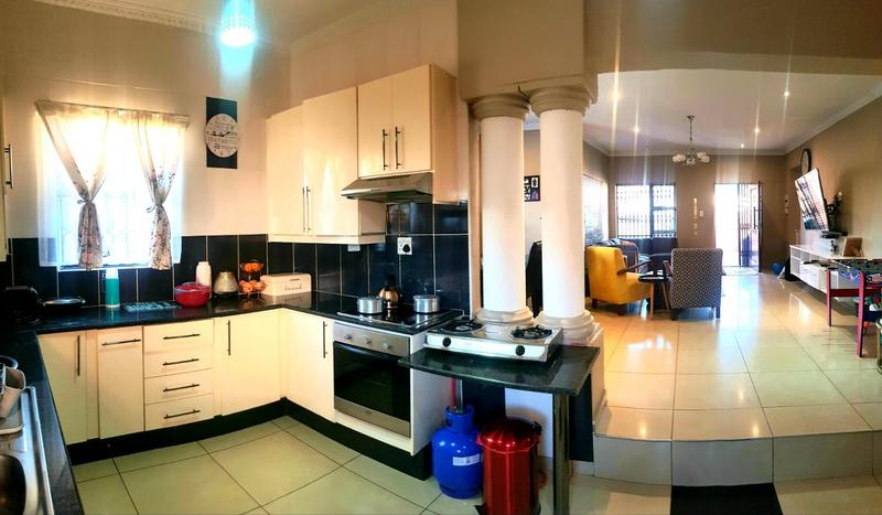 4 Bedroom Property for Sale in Philip Nel Park Gauteng