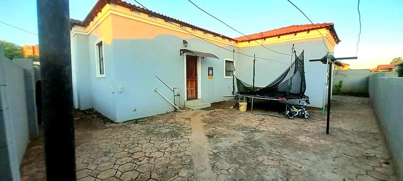 4 Bedroom Property for Sale in Philip Nel Park Gauteng