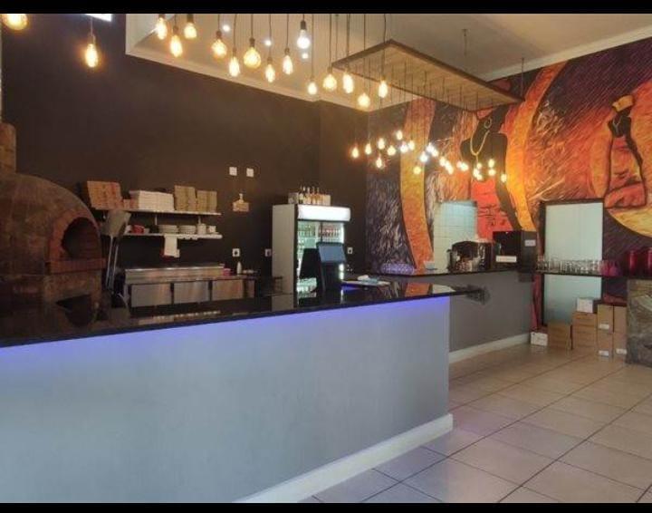 2 Bedroom Property for Sale in Greenstone Crest Gauteng