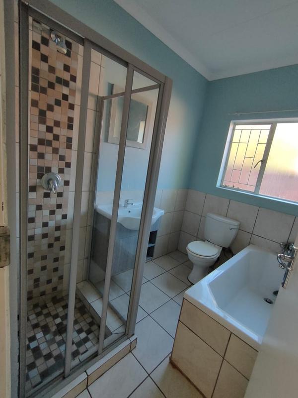 To Let 2 Bedroom Property for Rent in Doornpoort Gauteng