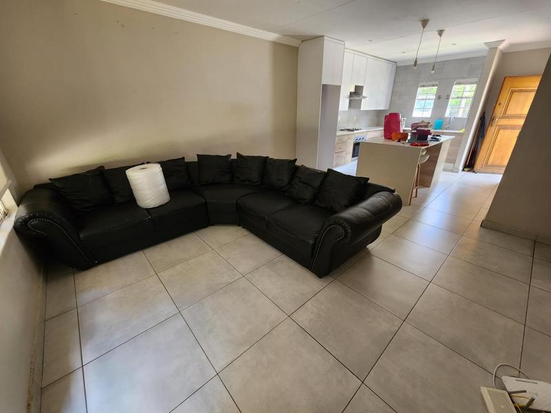 To Let 3 Bedroom Property for Rent in Lynnwood Glen Gauteng