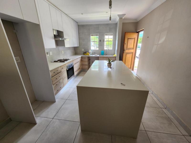 To Let 3 Bedroom Property for Rent in Lynnwood Glen Gauteng