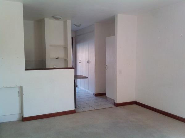 1 Bedroom Property for Sale in Honeydew Gauteng