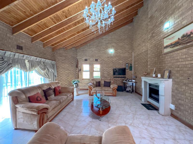 4 Bedroom Property for Sale in Country View Gauteng