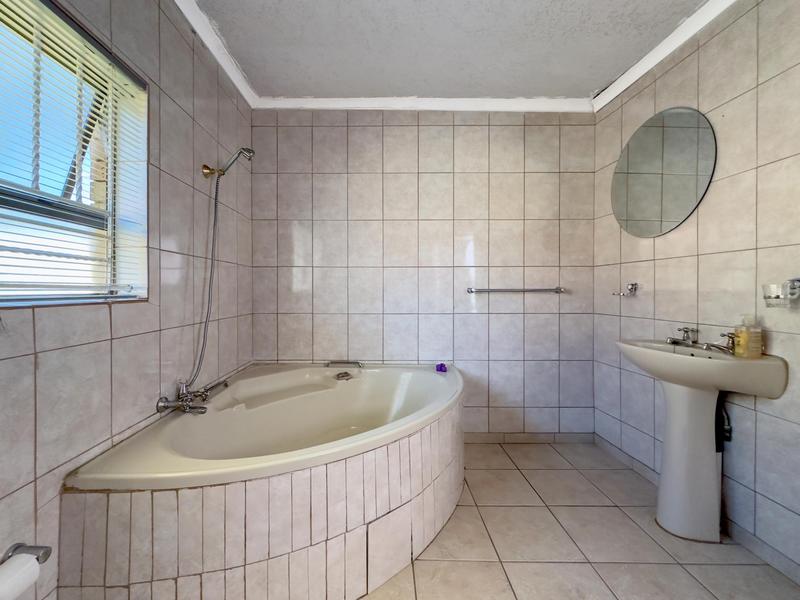 4 Bedroom Property for Sale in Country View Gauteng