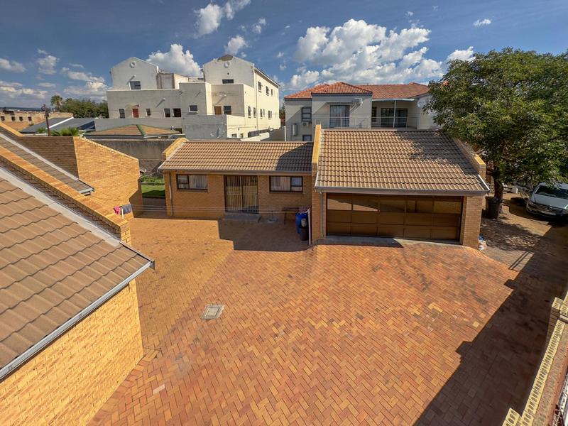 4 Bedroom Property for Sale in Country View Gauteng