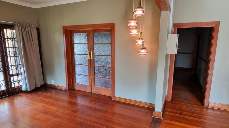 4 Bedroom Property for Sale in Lisdogan Park Gauteng