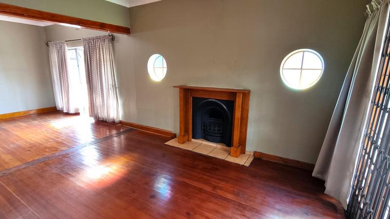 4 Bedroom Property for Sale in Lisdogan Park Gauteng