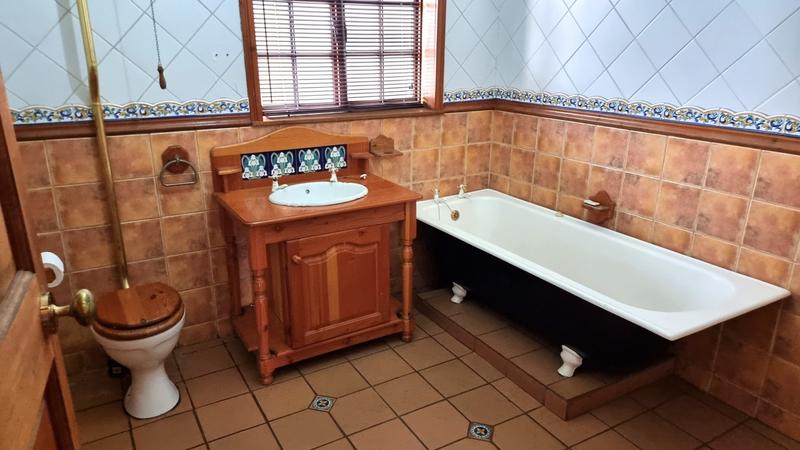 4 Bedroom Property for Sale in Lisdogan Park Gauteng