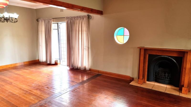 4 Bedroom Property for Sale in Lisdogan Park Gauteng