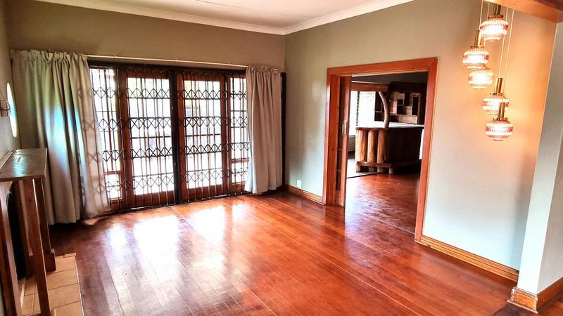 4 Bedroom Property for Sale in Lisdogan Park Gauteng