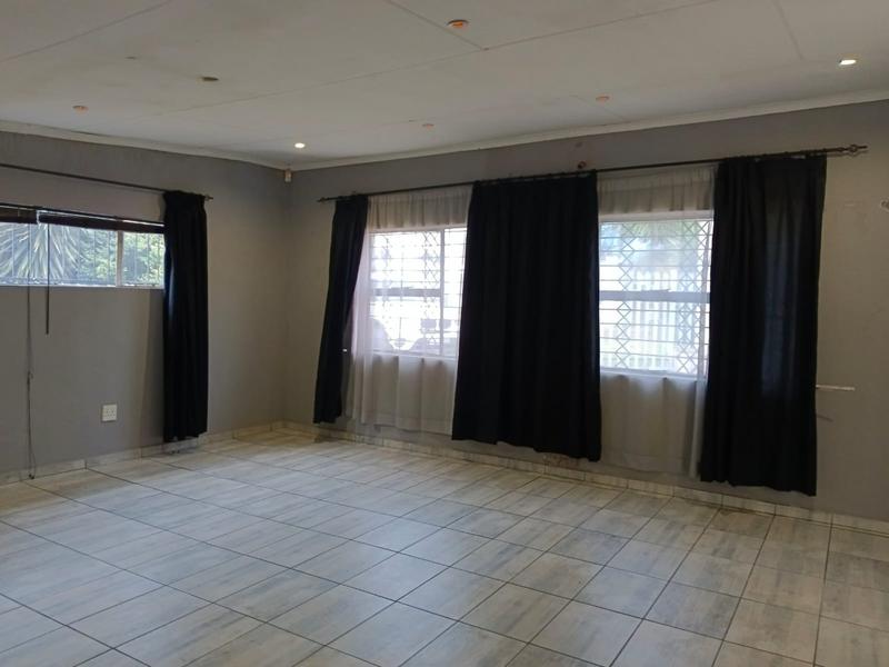 To Let 3 Bedroom Property for Rent in Randpoort Gauteng