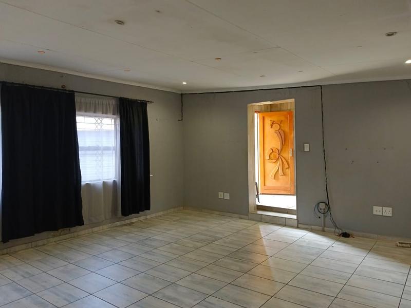 To Let 3 Bedroom Property for Rent in Randpoort Gauteng