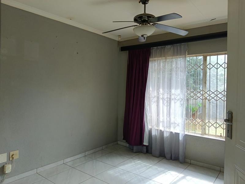 To Let 3 Bedroom Property for Rent in Randpoort Gauteng
