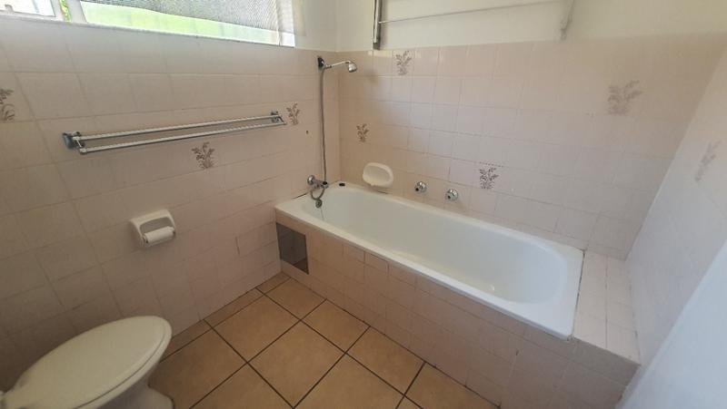 To Let 3 Bedroom Property for Rent in Garsfontein Gauteng