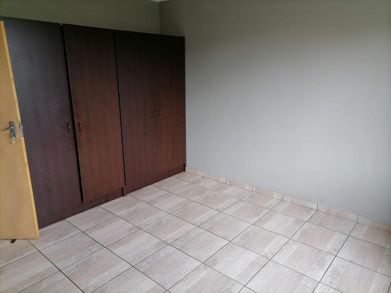 1 Bedroom Property for Sale in Pretoria Gardens Gauteng