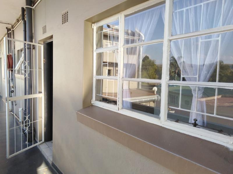 1 Bedroom Property for Sale in Villieria Gauteng
