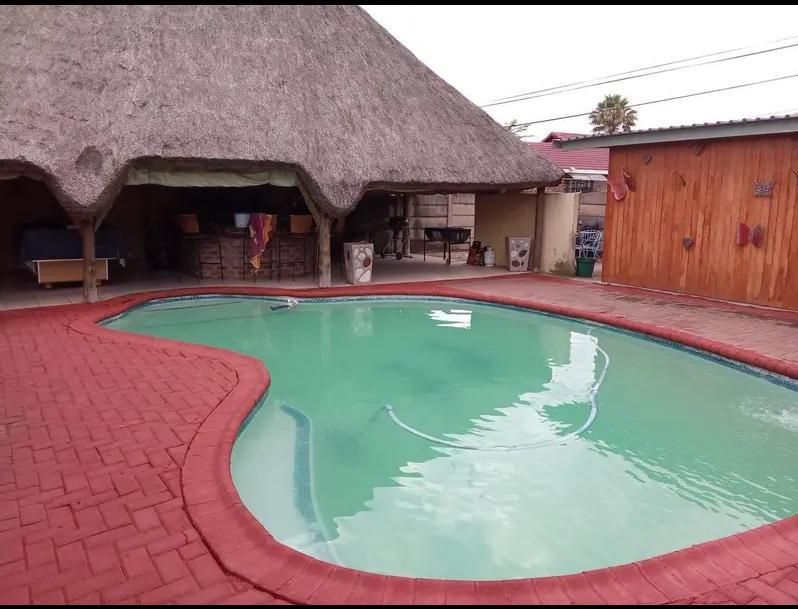 4 Bedroom Property for Sale in Falcon Ridge Gauteng