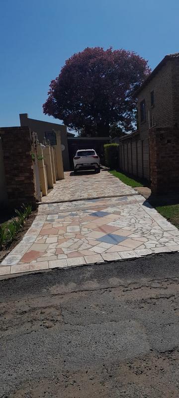 4 Bedroom Property for Sale in Falcon Ridge Gauteng
