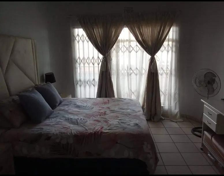 4 Bedroom Property for Sale in Falcon Ridge Gauteng