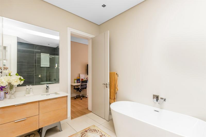 To Let 5 Bedroom Property for Rent in Duxberry Gauteng
