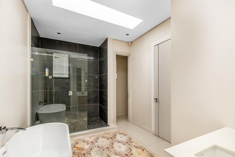 5 Bedroom Property for Sale in Duxberry Gauteng