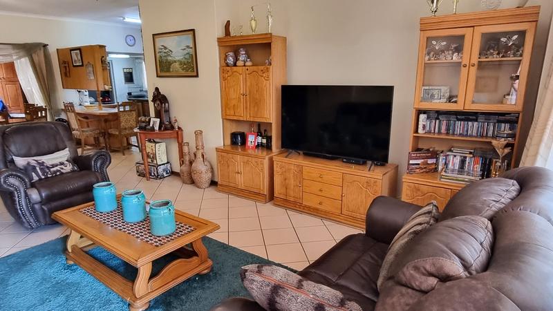 3 Bedroom Property for Sale in Lisdogan Park Gauteng