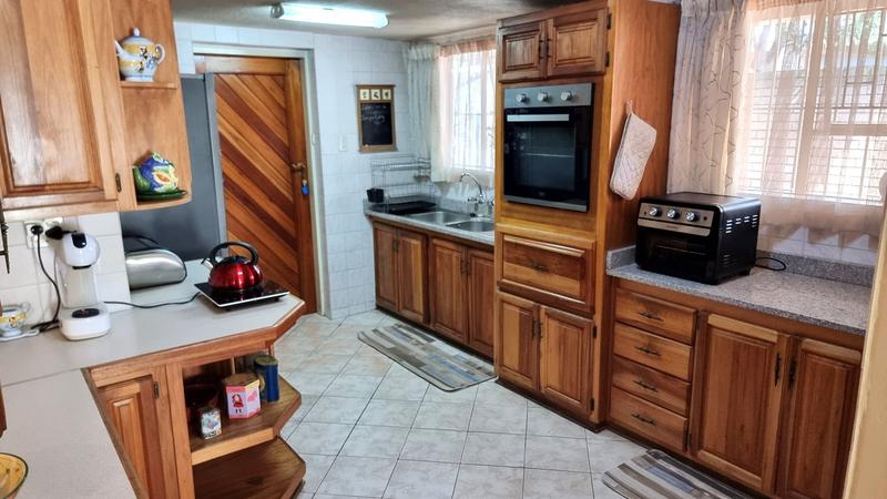 3 Bedroom Property for Sale in Lisdogan Park Gauteng