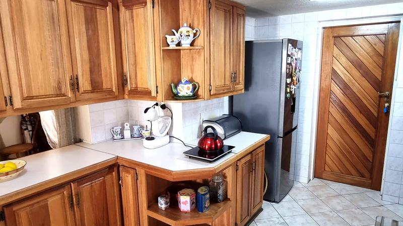 3 Bedroom Property for Sale in Lisdogan Park Gauteng