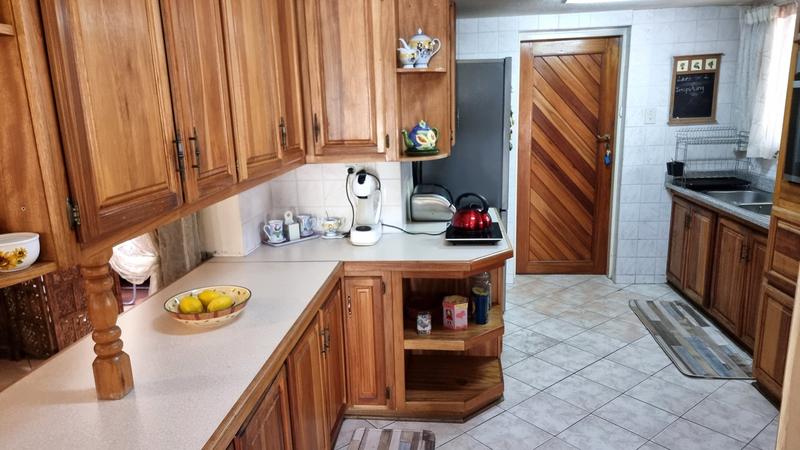 3 Bedroom Property for Sale in Lisdogan Park Gauteng