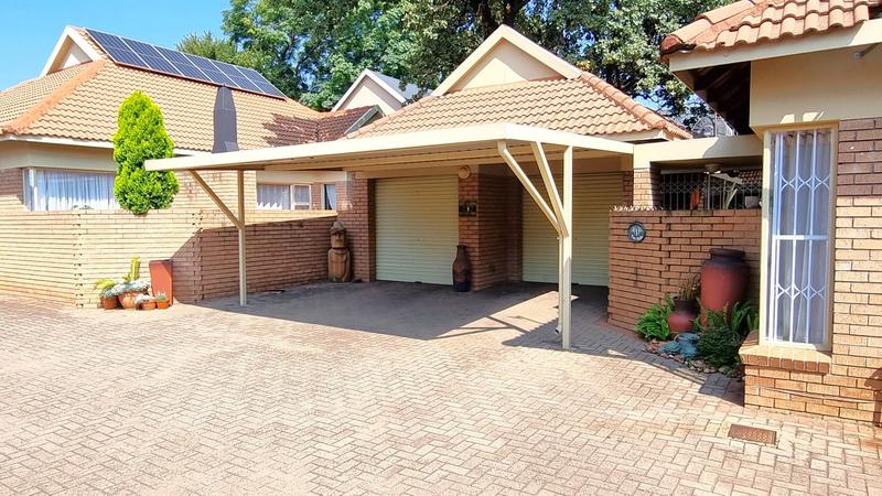 3 Bedroom Property for Sale in Lisdogan Park Gauteng