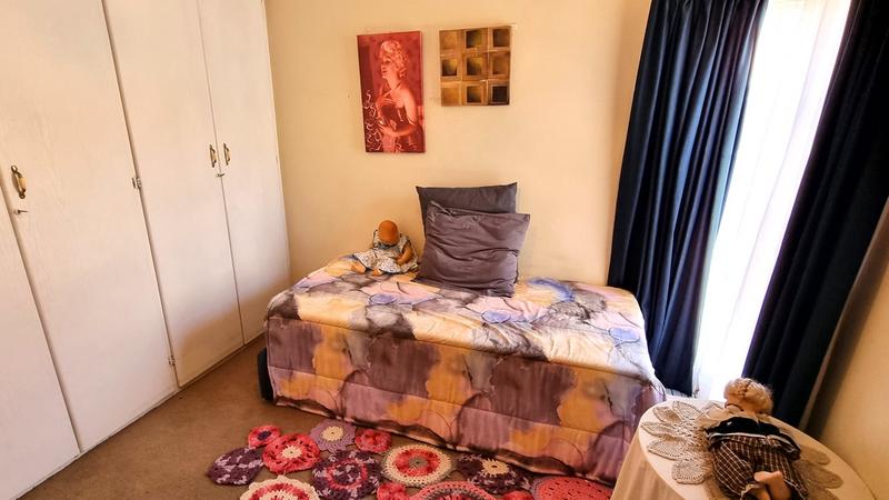 3 Bedroom Property for Sale in Lisdogan Park Gauteng