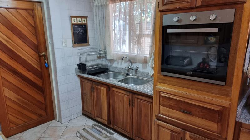 3 Bedroom Property for Sale in Lisdogan Park Gauteng