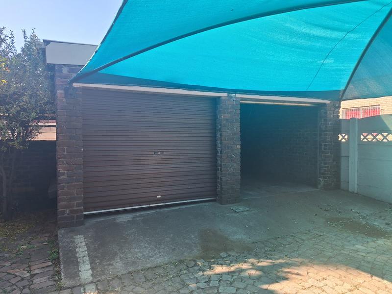To Let 2 Bedroom Property for Rent in Lodeyko Gauteng