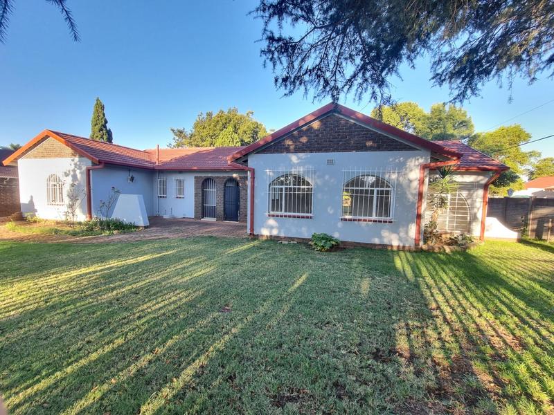 To Let 3 Bedroom Property for Rent in Golf Park Gauteng