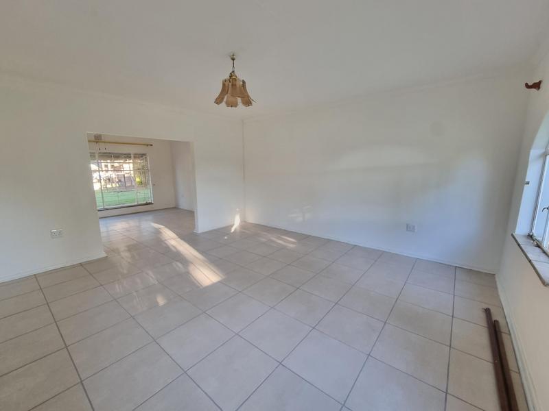 To Let 3 Bedroom Property for Rent in Golf Park Gauteng