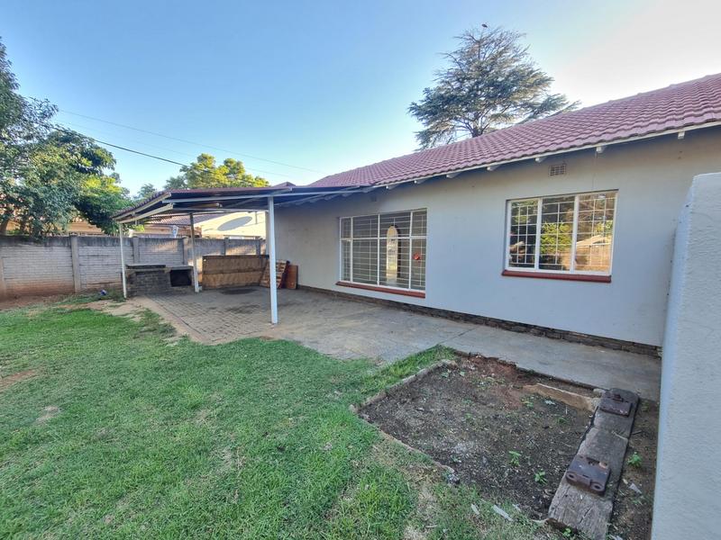 To Let 3 Bedroom Property for Rent in Golf Park Gauteng